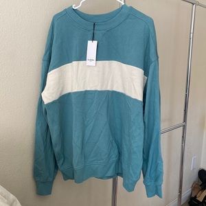NWT Relaxed Fit Colorblock crewneck